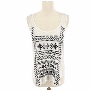 🍄Caslon embroidered tank size M